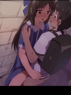 在放学回家的路上被班上的一个男孩看到