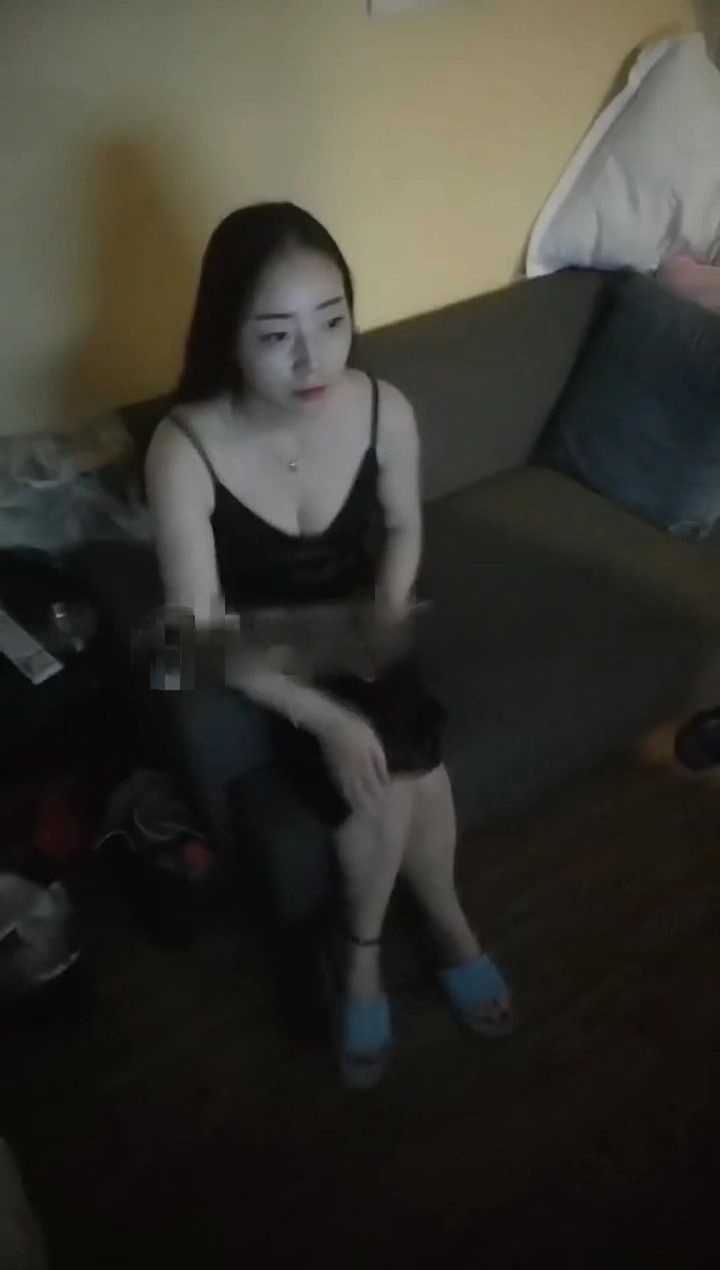 ✅【第一视角探花】肤白貌美一对美乳更让我啧啧惊叹