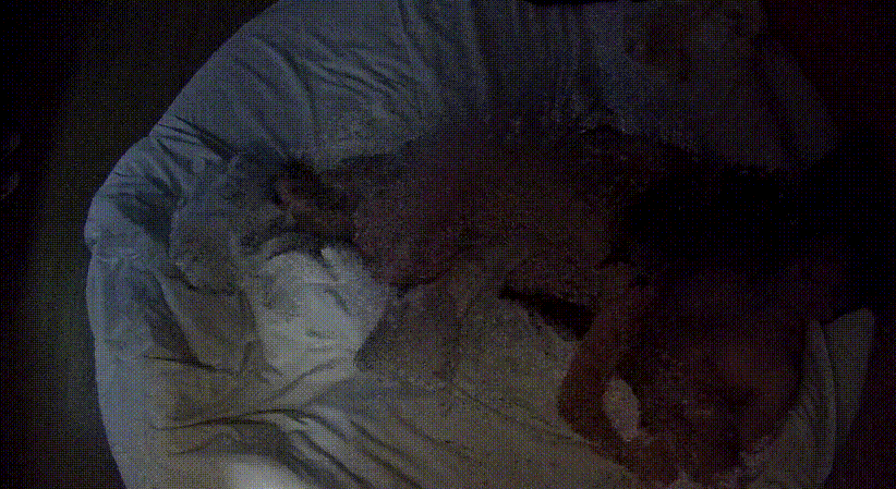 情趣台 10-30 大叔带少妇住店 进来就开脱 饥渴坏了 少妇也主动含鸡巴 打两炮 一炮一睡觉