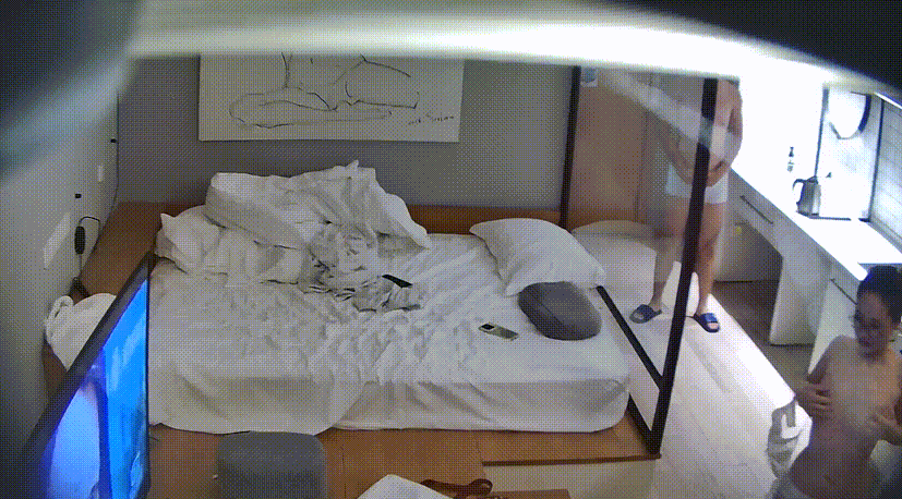 大学城民宿9-21 情侣逛完街回来就洗澡 洗完澡就开干 中间没有多余动作 熟练得让人羡慕 实属吾辈楷模