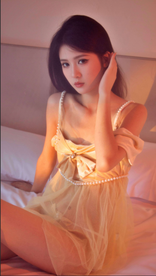 ✅重磅【大学生私房拍摄】明星颜值长得很像白鹿的模特