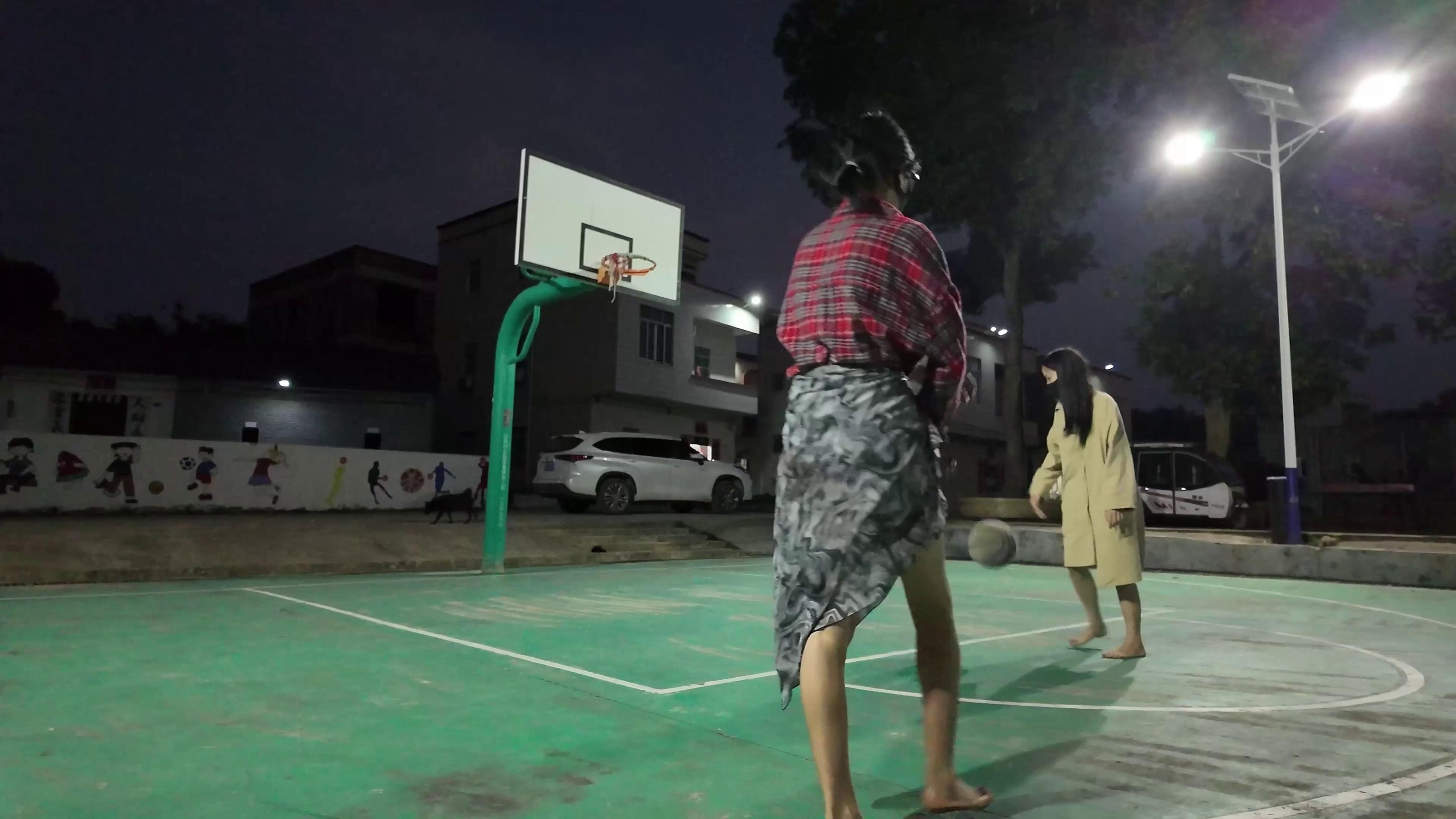 ❤️【cikaimoon LiWaynix】大胆露出无视路人 打篮球泡温泉（7）