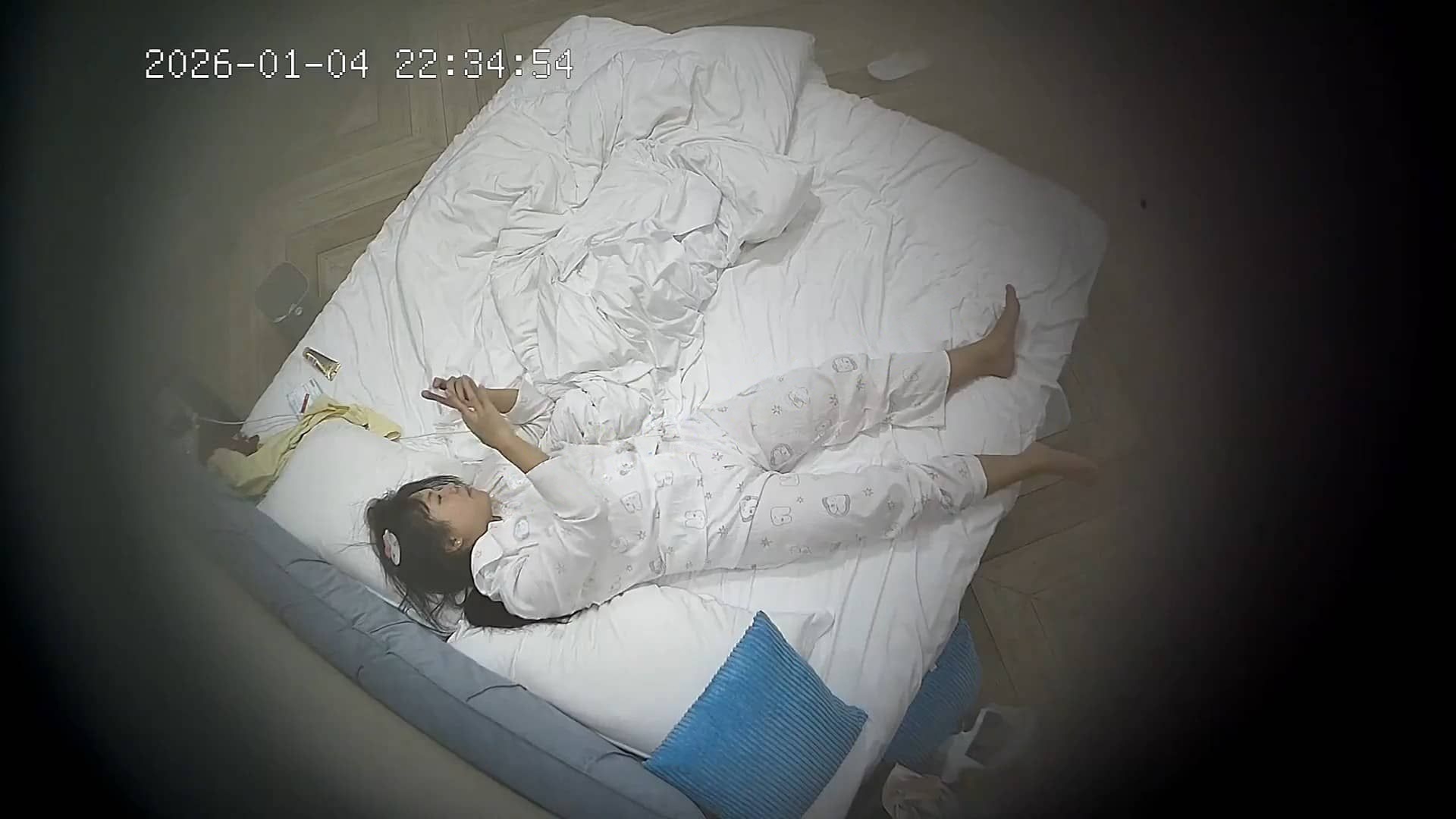 ❤️20260105❤️清纯学生妹在啪啪中自拍细节和男友一起欣赏